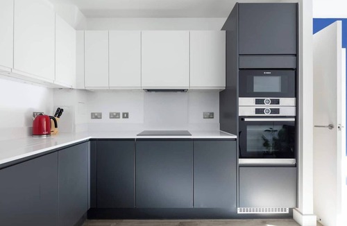 Stratford and New Town Apartment | 2 mins walk from UCL campus & London stadium