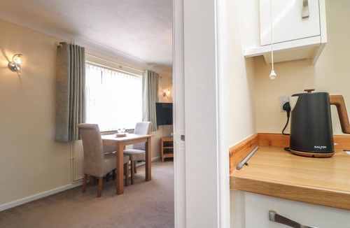 Plumtree Cottage | 27A WOLDS DRIVE, romantic, with a garden in Keyworth