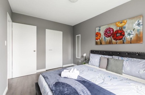 Rosedale Apartment | 2BR Apartment with Netflix - Near DT Hamilton