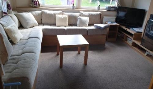 Bembridge House | 3 Bed Caravan-Sleeps 8-Pets-Onsite Pools-Parking