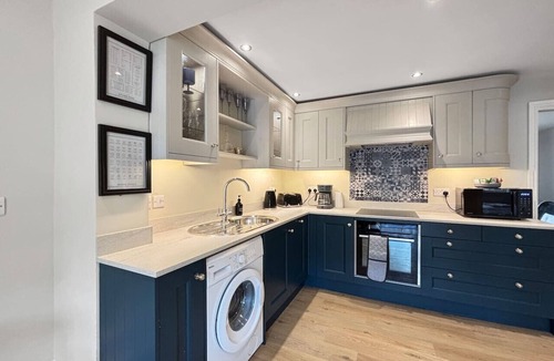 Grantham House | 3 bed cottage sleeps 6 in Harlaxton village