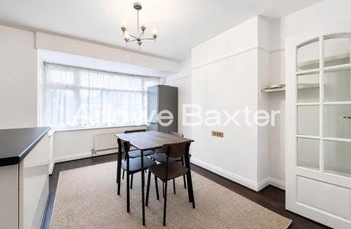 Yiewsley House | 3-Bed Home Near Heathrow & Elizabeth Line