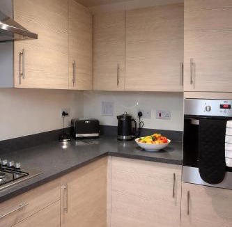 Bedford House | 3 Bed house Kempston close to Universal