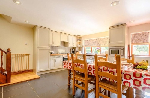 Bretforton Cottage | 3 Bed in Evesham (oc-89477)