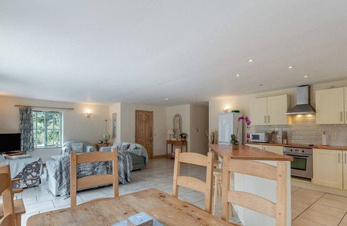 Oasby Cottage | 3 bedroom accommodation in Oasby, near Grantham