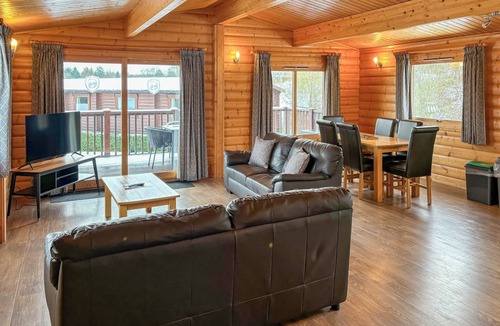 Greetham Ski Chalet | 3 bedroom accommodation in Greetham