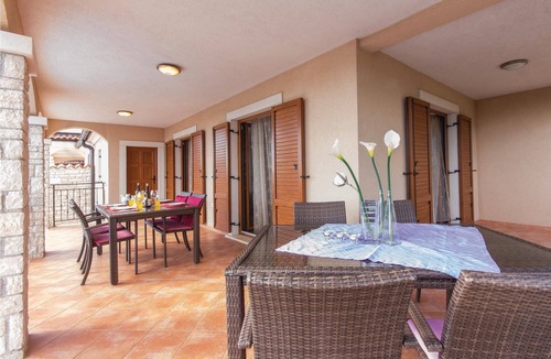 Divsici House | 3 bedroom accommodation in Divsici