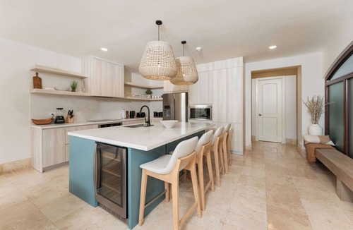 Playa Langosta Condo | 3 Bedroom Oceanfront Luxury Steps To The Sand