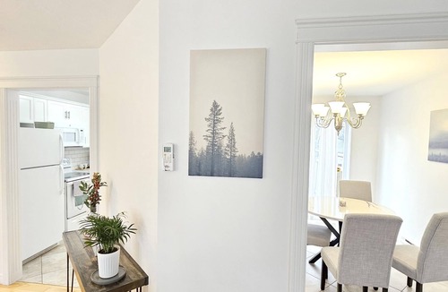 Moncton House | 3 Bedroom Upper unit House n