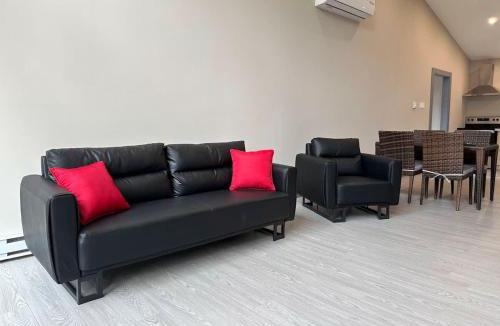 Lakefield House | 3-bedroom Villa in Lakefield #11