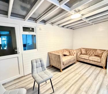 River House | 3 Bedrooms House CheapUKholiday
