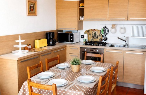Agra Apartment | 3-room apartment with dream lake view in a residence with pool and sunbathing lawn