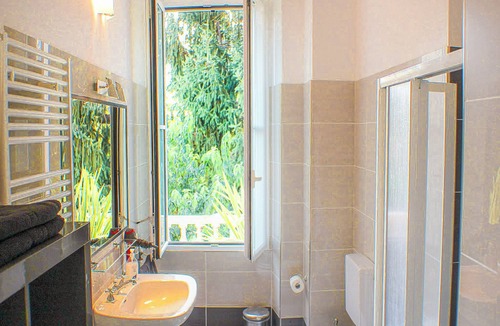 Domaso Apartment | 3-room apartment with pool, terrace, sunbathing area and lake access