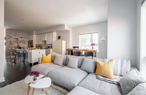 Fairbank House | 3-Storey Designer House with 3 Bedrooms, 3 Bathrooms and 2 Patios w/2 parkings