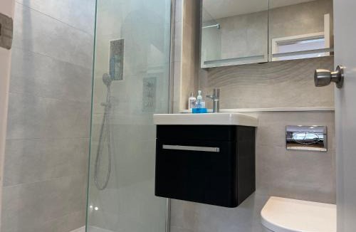 Cambridge Villa | 300m to Fitzwilliam museum 3 en-suites double bedroom Victoria house