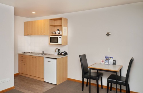 Upper Riccarton Hotel | 306 Motel Apartments