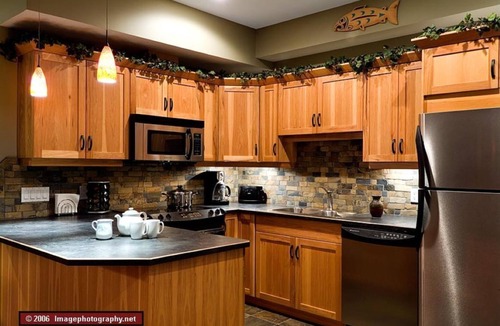 Scotch Creek House | 4-Bdrm Waterfront Townhome