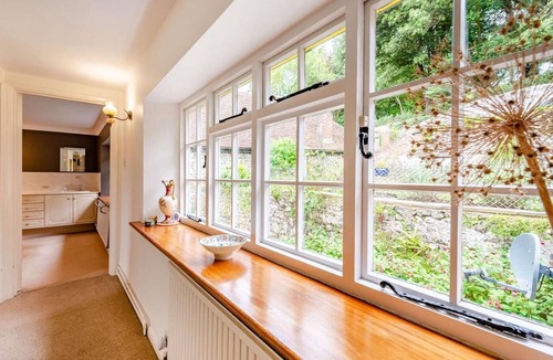 East Dean and Friston Cottage | 4 Bed in Eastbourne (oc-ehc30)