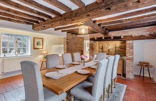 Halam House | 4 Bed in Southwell oc-f30601