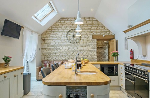Oasby Cottage | 4 bedroom accommodation in Aisby, near Grantham