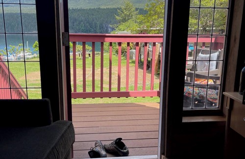 Powell River Cabin | 4 Coastal Cabins & Suite for exploring the Sunshine Coast of BC
