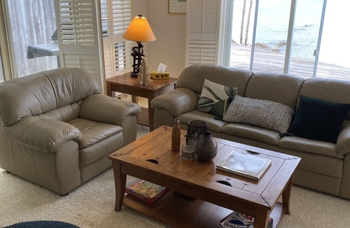 The Blue Mountains Cottage | 4 Season Waterfront Paradise on Georgian Bay
