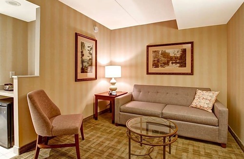Fallsview Hotel | 4-Star Hotel ∙ DoubleTree Fallsview Resort & Spa by Hilton - Niagara Falls