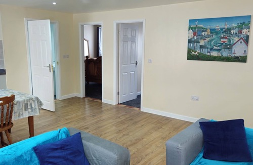 Long Sutton Apartment | 4 Wood Yard Cottages, 2 Bedroom with free parking.