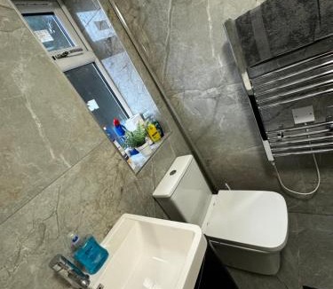 Oadby Apartment | 42 Guthridge Crescent