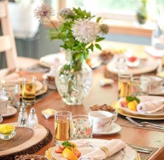 Harrison Hot Springs Bed & Breakfast | 42 m² Bed and breakfast ∙ 3 guests