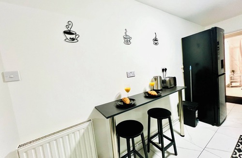 Coalville House | *4bedroomhouse/Sleeps6/Business/WiFi*
