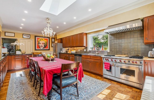 Paris House | 5 bed 6 bath Estate Home in Paris Ontario with a pool, gym and solarium!