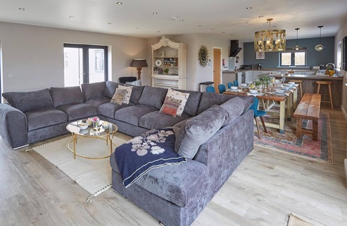 Dunholme Cottage | 5 bedroom accommodation in Dunholme, near Lincoln