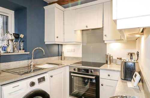 Belper Cottage | 5 BELPER LANE END, pet friendly, character holiday cottage in Belper