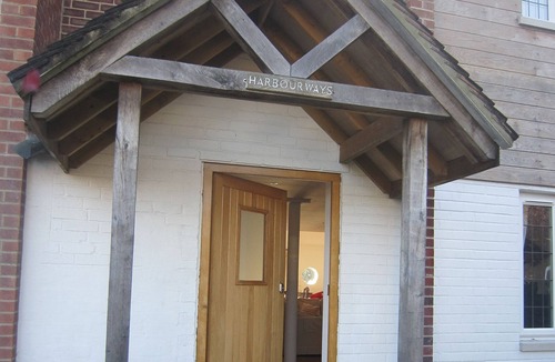 Emsworth House | 5* Luxury.Contractor.leisure.Insurance.relocation Garden sea Pets.Fab transport