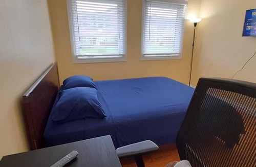 Ottawa Division House | 5 Min Walk to Algonquin College - Private Rooms For Female Students in Ottawa