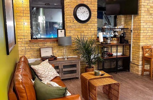 Exchange District Apartment | 60 m² Apartment ∙ 2 bedrooms ∙ 4 guests