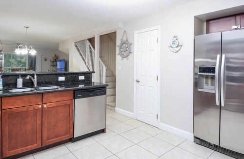 Rock Harbor House | 701 Mariners Club Live the Florida Keys dream!