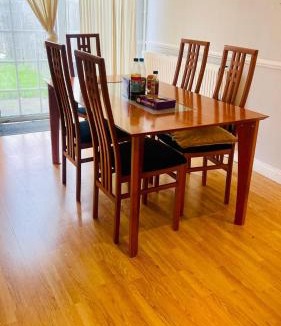 Botwell House | 8 mins Drive from Heathrow - Double bedroom in shared accommodation - Cavalier Gardens