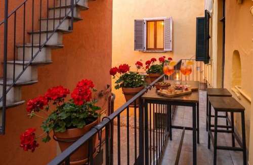 Intra Apartment | A Casa di Elisa - Lake Life & Old Town