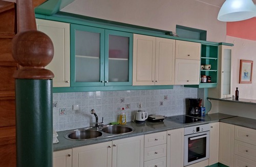 Pilalimata House | A Spacious Cretan House Next To The Sea, Family and Couple Friendly with Terrace