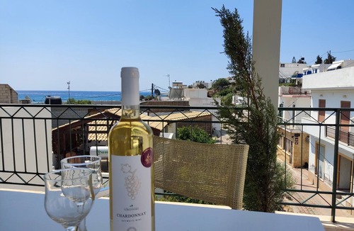 Pilalimata House | A Spacious Cretan House Next To The Sea, Family and Couple Friendly with Terrace