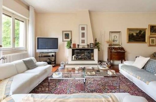 Montorfano Villa | A SPRAWLING 500M2 MAGNIFICIENT VILLA AMIDST THE GREENRY& CLOSE TO COMO