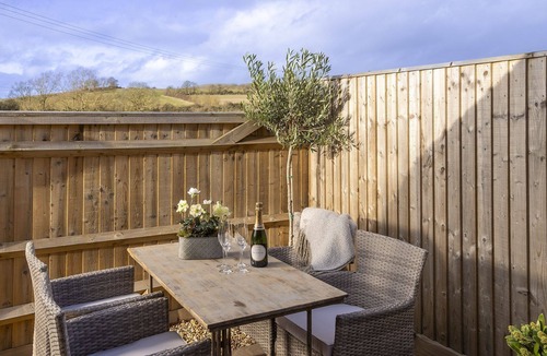 Shipston on Stour Cottage | A stylish, beautifully presented - Shire Cottage