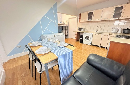 Barnhill Apartment | Acacia Cosy Wembley Stadium Serviced Apartments, 12mins to Central London