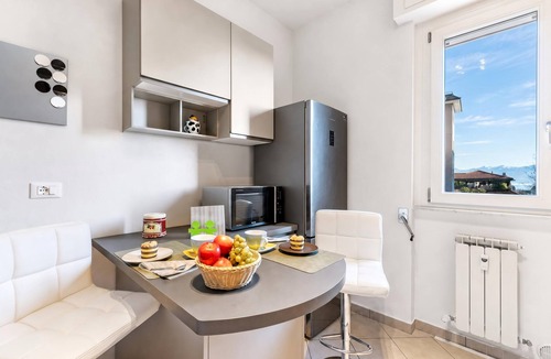 Carciano Apartment | Alelù Classy And Chic Stresa Center Flat with Terrace, Stresa, Italy