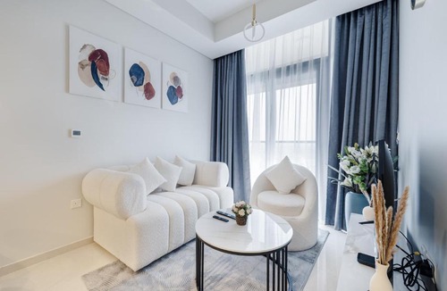 Sheikh Zayed Road Apartment | ALiving Charming 1BR I Aykon City Tower, Business Bay