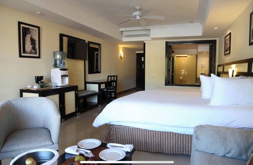 Playacar Zona Hotelera Resort | All-Inclusive on the beach with VIP ACCESS Family Rivera Suite !