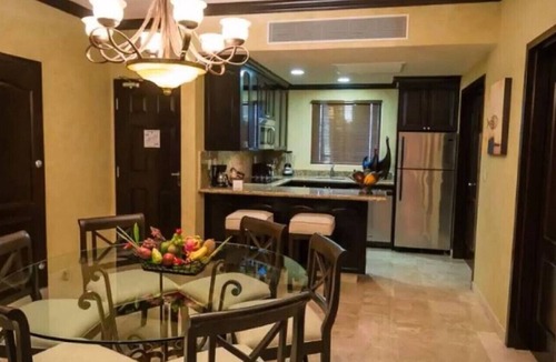 Playa Mujeres Condo | 🌞 All-Inclusive Optional OceanFront Beach Resort 🏖️~ 𝕏 @MyBeachSuites Rentals