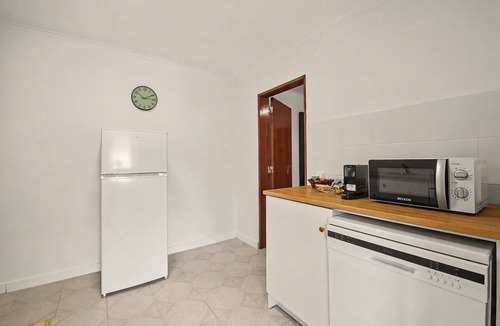 Varzea de Sintra House | Alojamento 3Vistas Garden: Modern Apartment in Peaceful Sintra